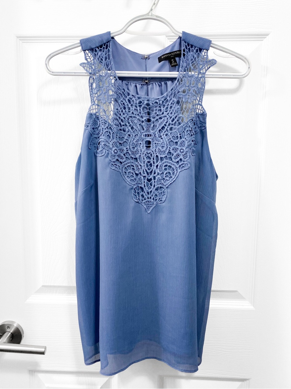 Banana Republic Lace Yoke Sleeveless Flowy Blouse in Dusty Blue